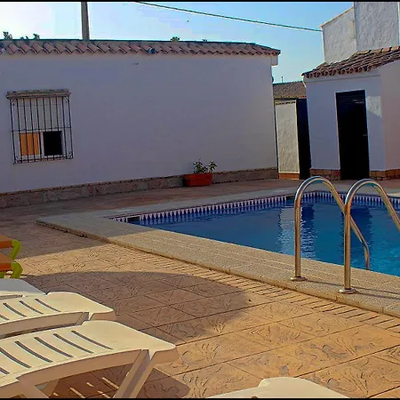 Con Piscina Privada